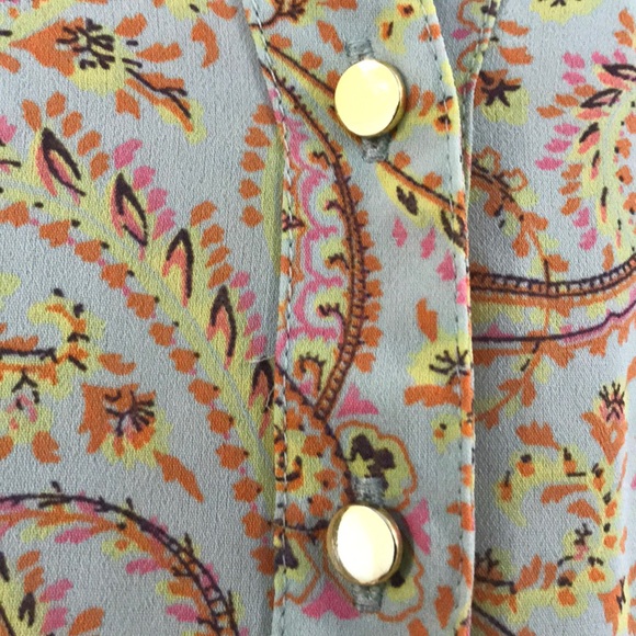 XS Van Heusen Blouse - Picture 5 of 5